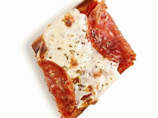 بيتزا ببروني