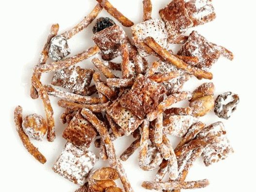 تشاو مين الشعرية مع الشوكولاته