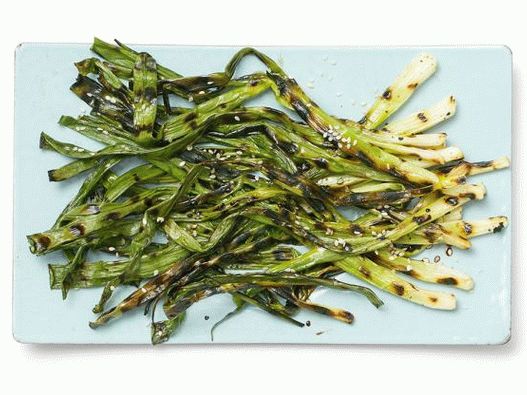 8. الثوم المعمر مع بذور السمسم