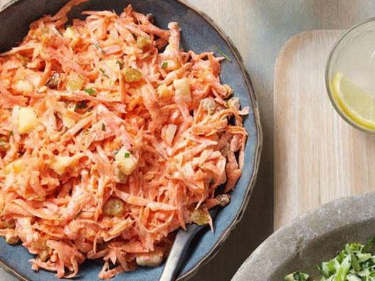 سلطة الملفوف مع الجزر والأناناس (رقم 13)