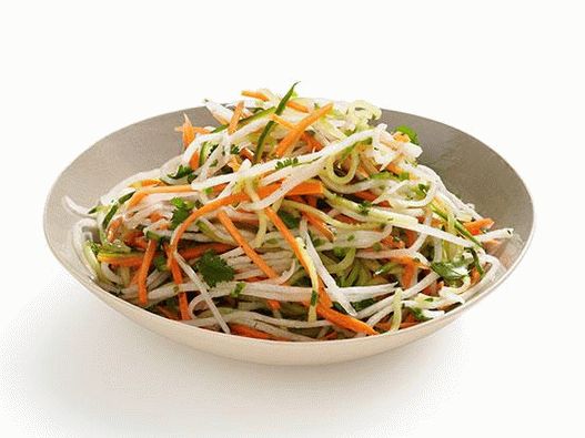 سلطة الملفوف الفيتنامية مع الفجل (رقم 33)