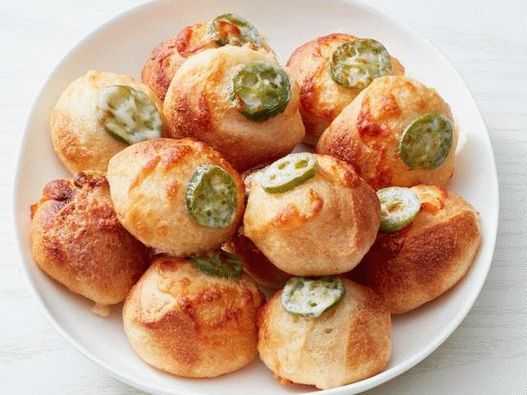 صورة للطبق - الكعك السريع مع الفلفل الحار والجبن