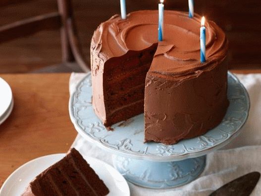 صورة كبيرة عيد ميلاد الشوكولاته كعكة