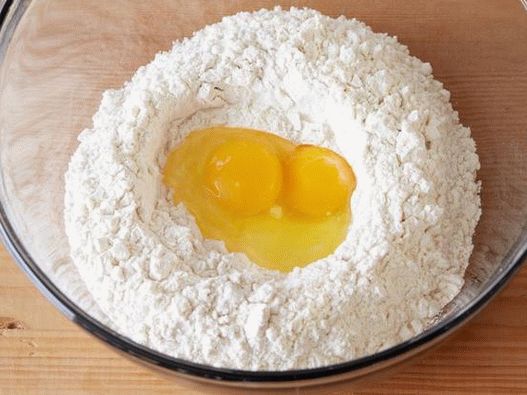 كسر البيض في العطلة