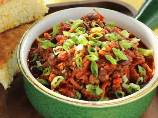 صورة لشيلي مع اللحم المفروم والجزر