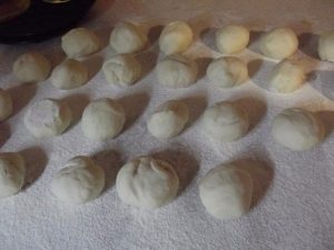 خبز بيتا محلي الصنع