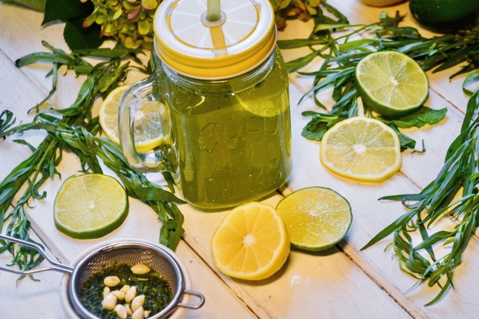 عصير الليمون محلية الصنع Tarragon