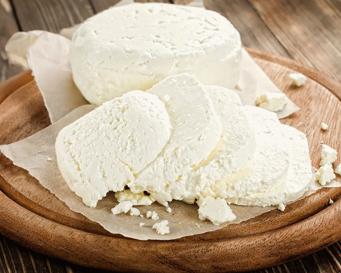 الجبن الرائب محلي الصنع