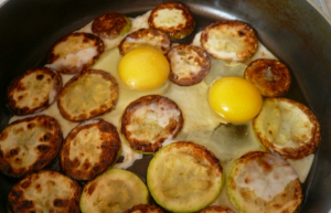 بيض مقلي بالكوسة