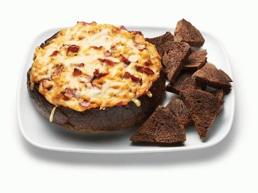 Photo Hot Ruben تراجع صلصة في وعاء الخبز