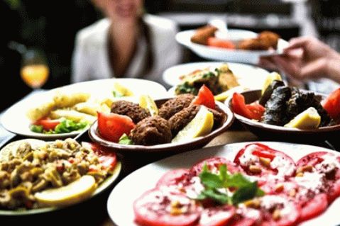 الأطباق الإيطالية على طاولتنا