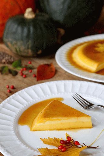 Photo Caramel flan with pumpkin