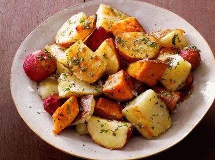 فوتو بطاطس مقلية مخبوزة بالأعشاب