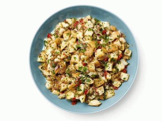 سلطة بطاطس فوتو مع المخللات