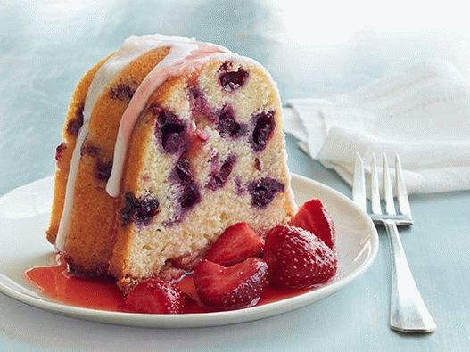 صورة Kefir Cupcake with Blueberries