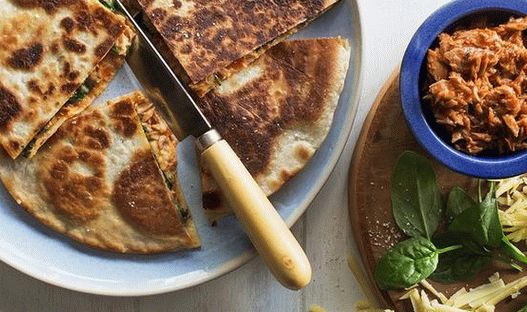صورة Quesadilla مع سمك التونة