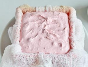 الفصح الاحمر