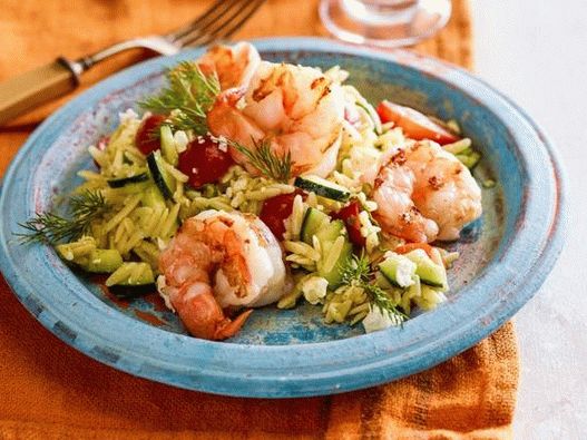 سلطة يونانية مع جمبري مشوي وصلصة الخل title=