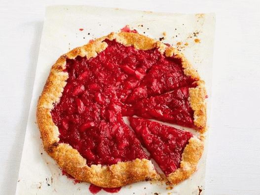 صورة ل Krostat مع التوت وراوند