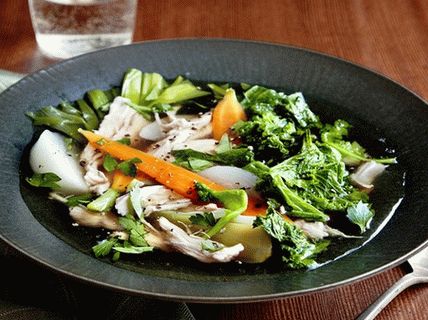 Photo Chicken Pot-au-Fe مع ملفوف الكرل