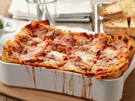 صورة لازانيا مع ثلاثة أجبان