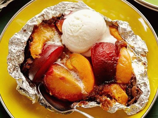 الفواكه المخبوزة في رقائق