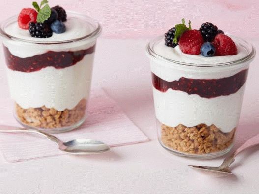 Photo Summer Cheesecake Mousse مع Curd Cheese