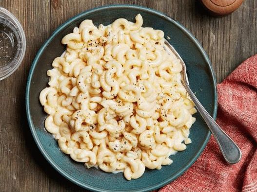 صورة ماك والجبن مع 5 مكونات في طباخ بطيء