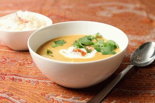 صورة موليجاتوني (حساء الكاري الهندي)