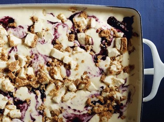 فوتو آيس كريم مع تشيز كيك توت بدون آيس كريم