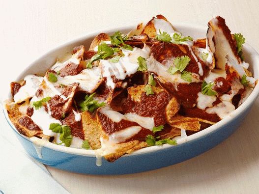 فوتو ناتشو مع صلصة الخلد