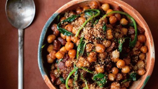 صورة من الحمص المخبوزة مع chorizo   (Garbanzo con chorizo)