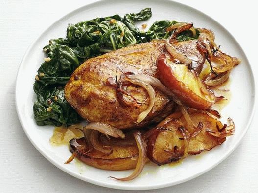 صورة الطبق - يخنة الدجاج مع اللحم والتفاح