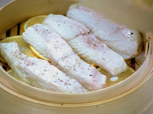 فوتو هلبوت على البخار مع صلصة سوثا