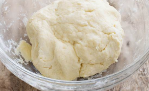 البيتزا في طباخ بطيء