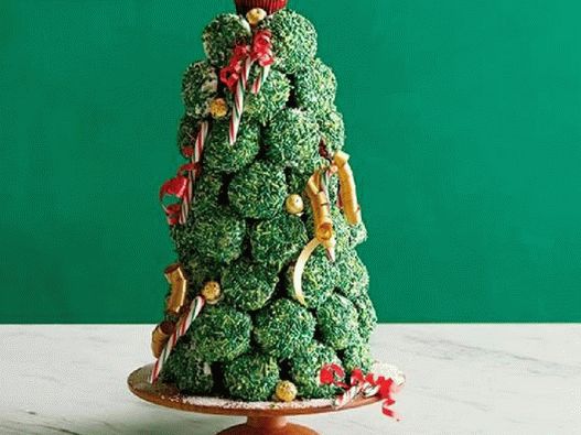 صورة لشجرة عيد الميلاد المصنوعة من الكعك