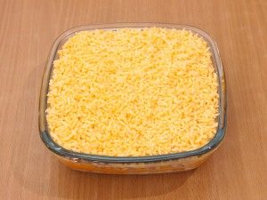 ميموزا سلطة مع سمك الصورى