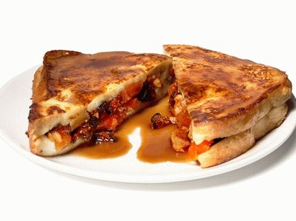 صور ساندويتش فرنسي مع التين والمشمش المجفف والمكسرات