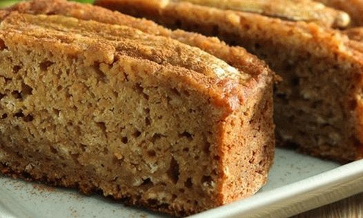 صورة شارلوت مع الموز والأناناس