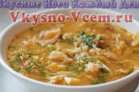 حساء الملفوف الملفوف مع الحبار