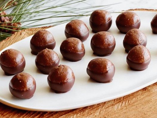 صور حلوى الشوكولاتة مع البندق الكامل