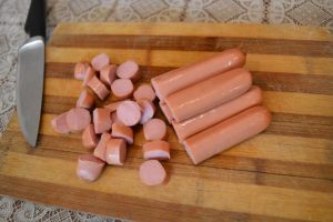 Solyanka مع النقانق