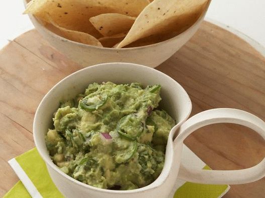 صورة من صلصة الأفوكادو المهروسة