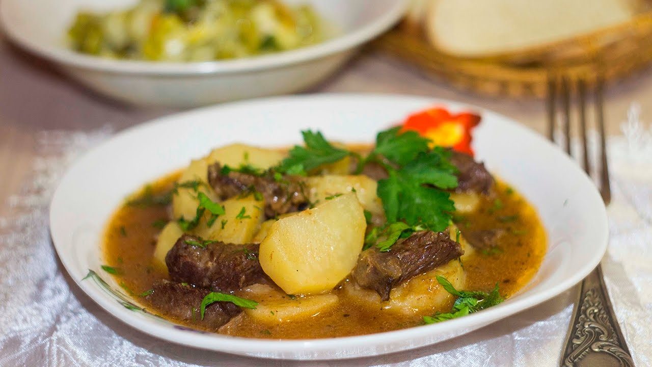 حساء البطاطس جولاش