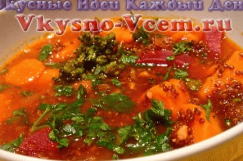 حساء الكينوا المألوف مع الطماطم