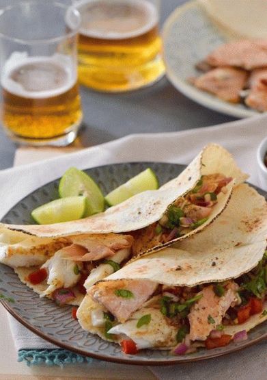 صورة تاكو مع الهلبوت وصلصة اسكابيش