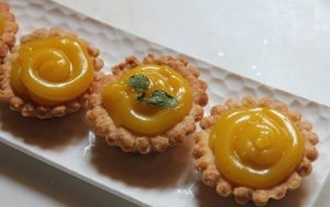 تارتليتس مع ليمون