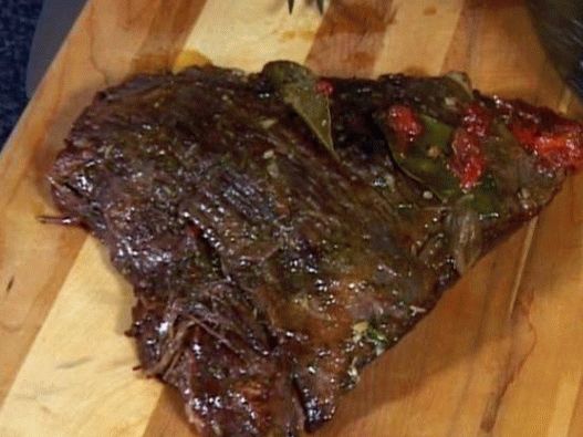 Photo of beef brisket stewed in red red
