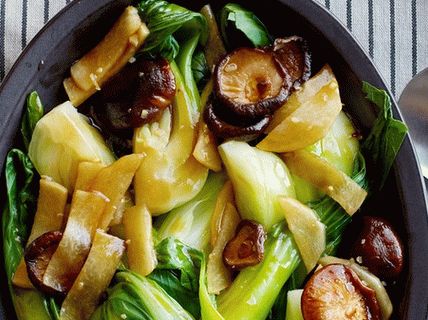 Photo Braised الملفوف بوك تشوي مع الفطر شيتاكي
