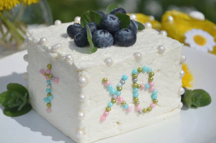 خثارة عيد الفصح مع بذور الخشخاش